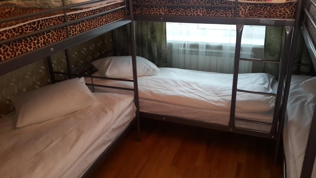 Triumph Astana Hostel アスターナ 部屋 写真