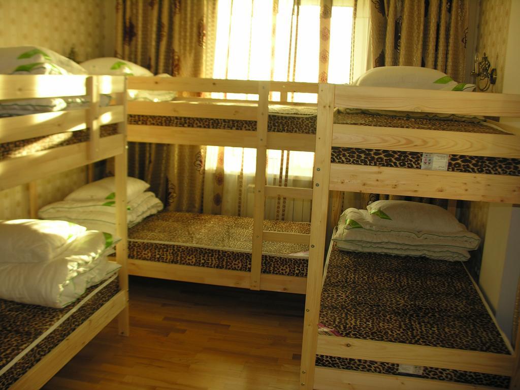 Triumph Astana Hostel アスターナ 部屋 写真