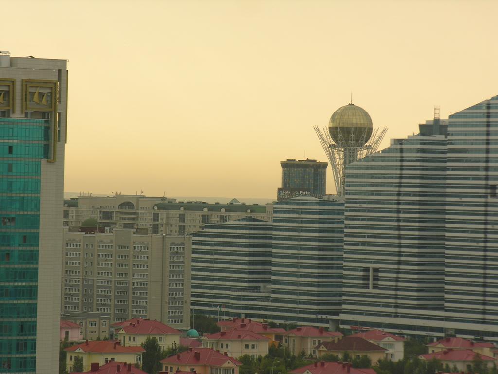 Triumph Astana Hostel アスターナ エクステリア 写真