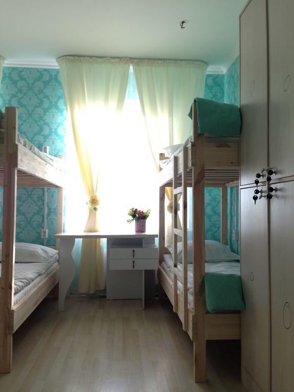 Triumph Astana Hostel アスターナ 部屋 写真