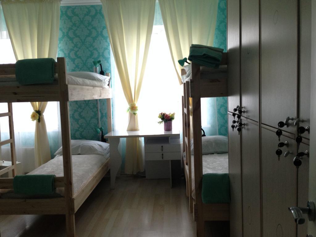 Triumph Astana Hostel アスターナ 部屋 写真